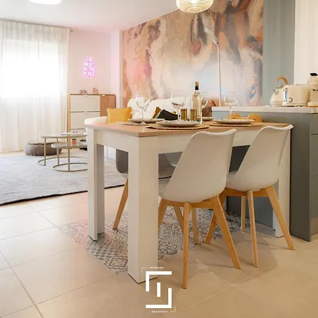 Wolfie Villacosta Apartment *